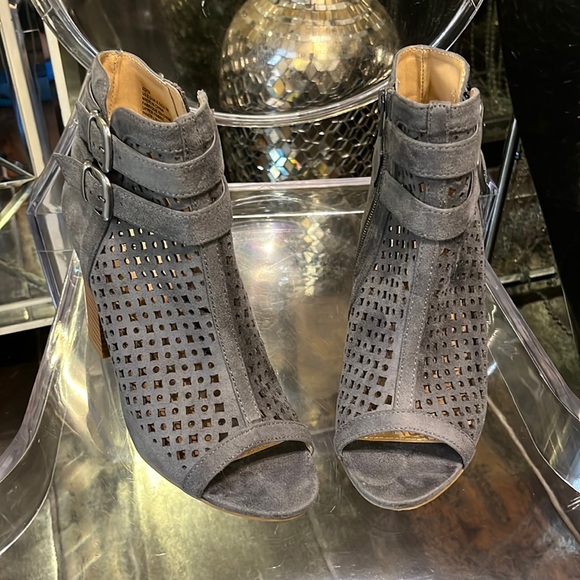 JustFab Shoes - Gorgeous boots